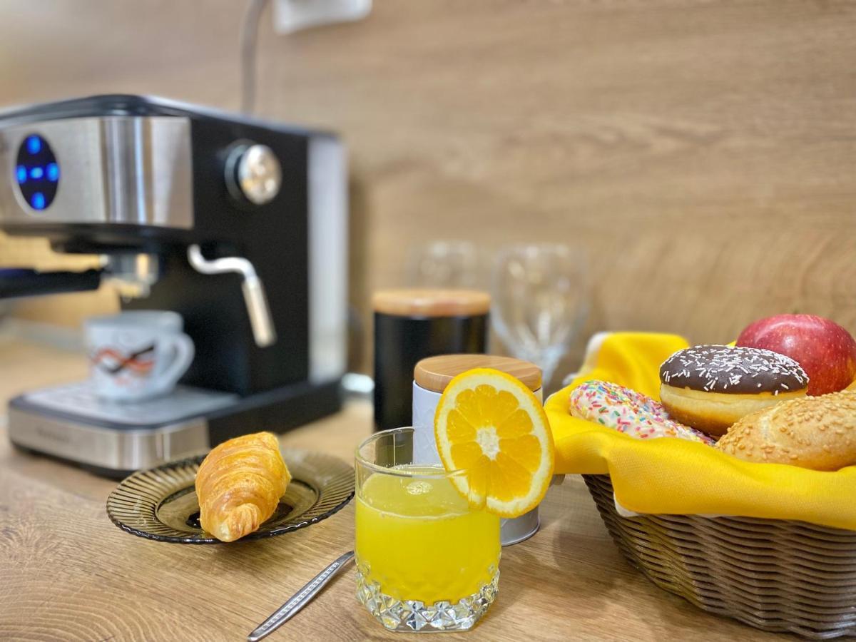 Art Apartment For 4 People Free Parking & Wifi スタラ・ザゴラ エクステリア 写真