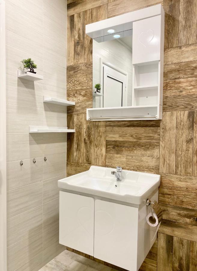 Art Apartment For 4 People Free Parking & Wifi スタラ・ザゴラ エクステリア 写真