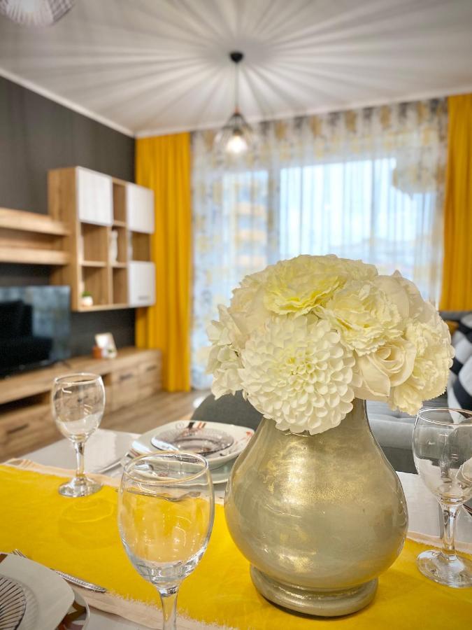 Art Apartment For 4 People Free Parking & Wifi スタラ・ザゴラ エクステリア 写真