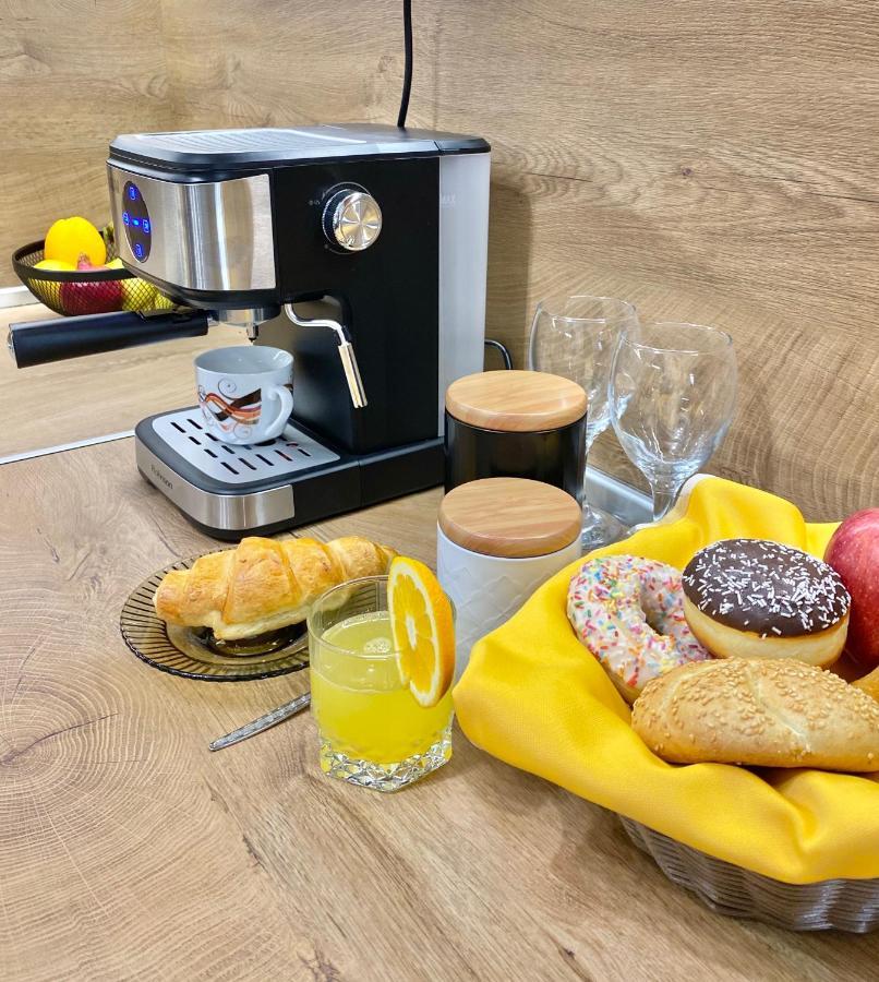 Art Apartment For 4 People Free Parking & Wifi スタラ・ザゴラ エクステリア 写真