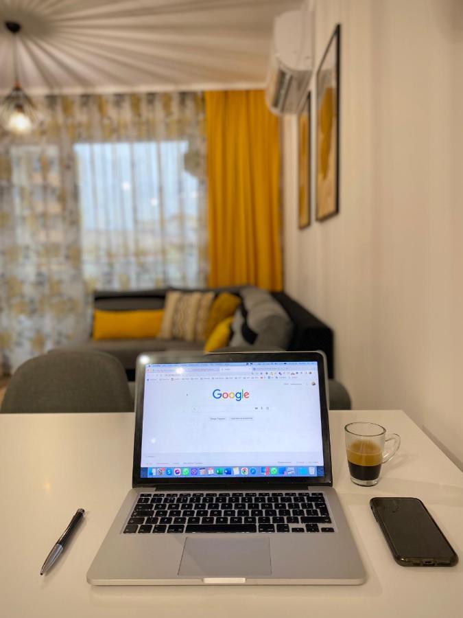 Art Apartment For 4 People Free Parking & Wifi スタラ・ザゴラ エクステリア 写真
